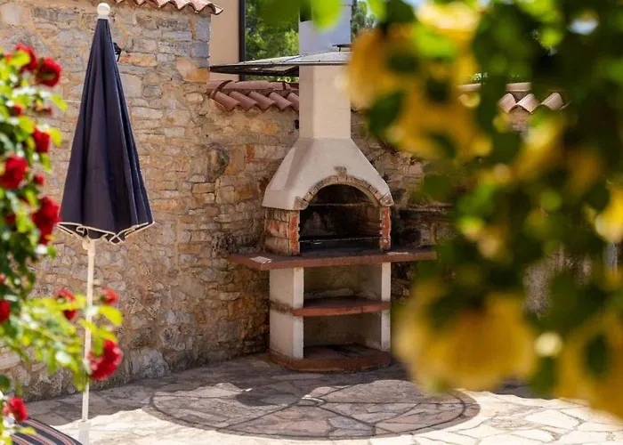 Rustikales Und Authentisches Mit Bbq, Babybett Und Hundefreundlich * Kastelir